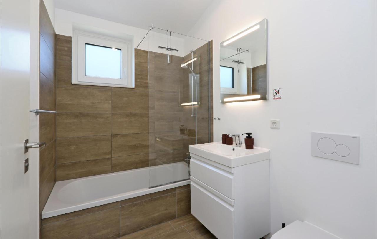 3 Bedroom Stunning Home In Lembruch-Duemmer See 외부 사진