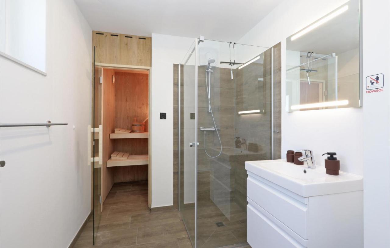 3 Bedroom Stunning Home In Lembruch-Duemmer See 외부 사진